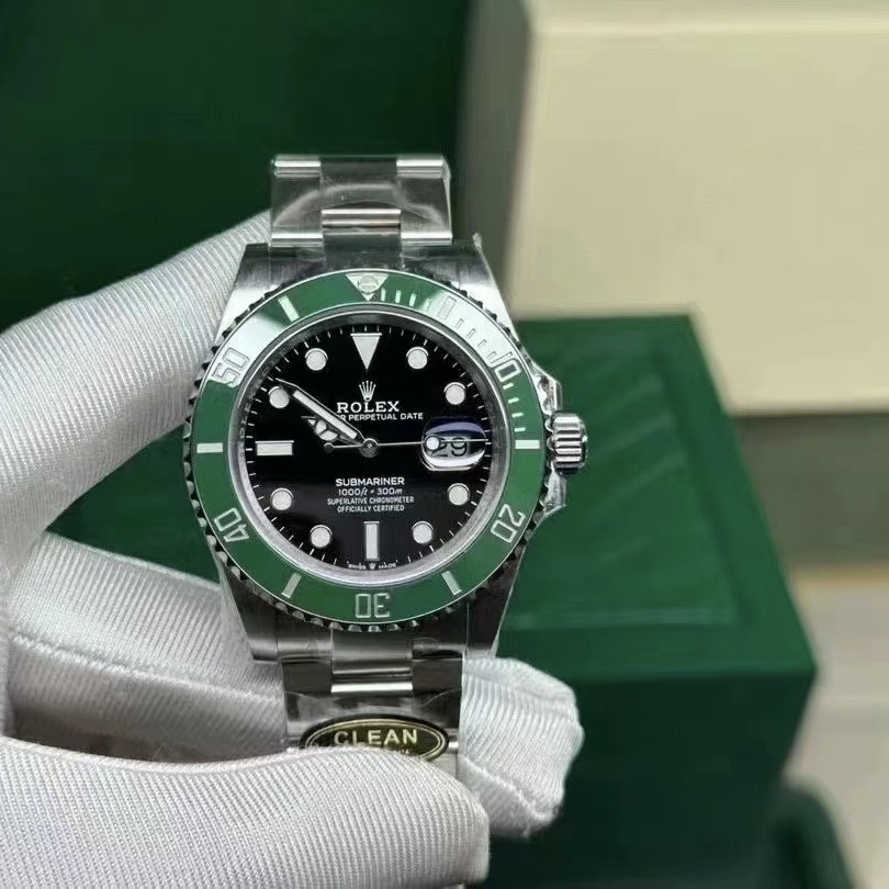 Rolex Submariner Date 41mm Oystersteel|Reference 126610LV