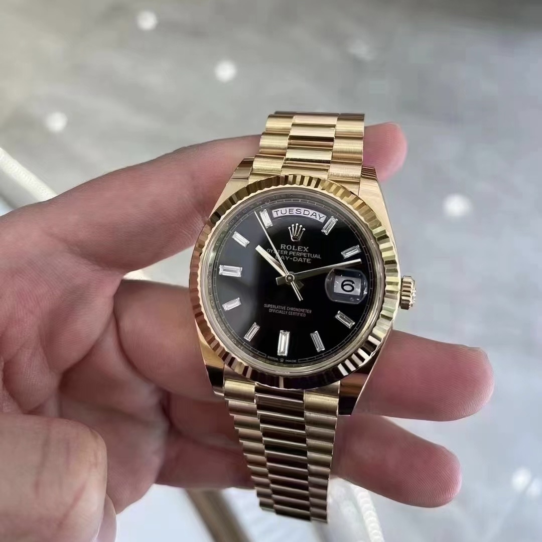 Rolex Day-Date 40mm Oyster yellow gold|Reference 228238